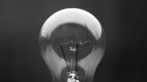 Gérer une coupure d’électricité à Nice : solutions rapides pour un retour à la normale